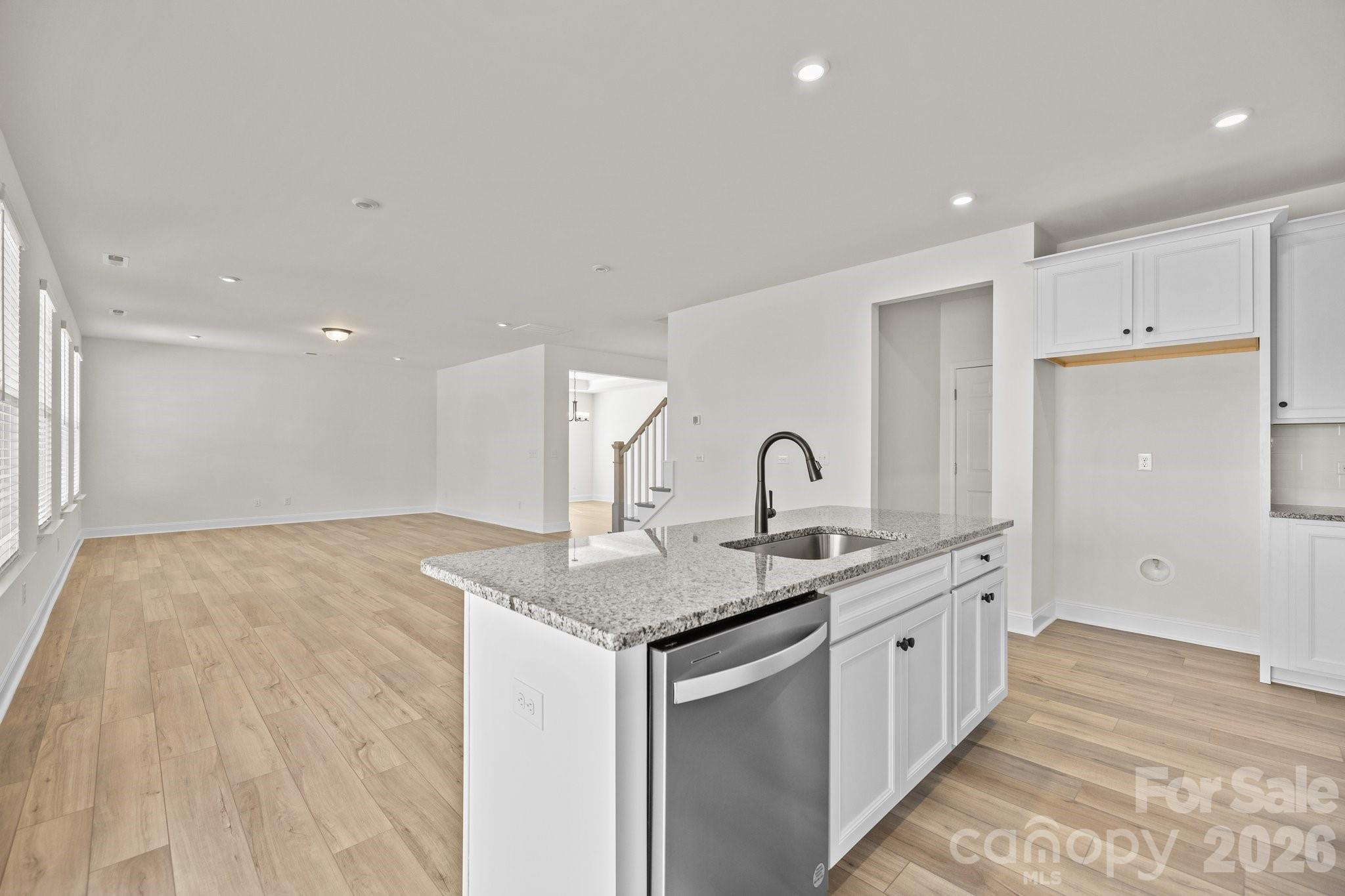 Lakeside Glen - Residential