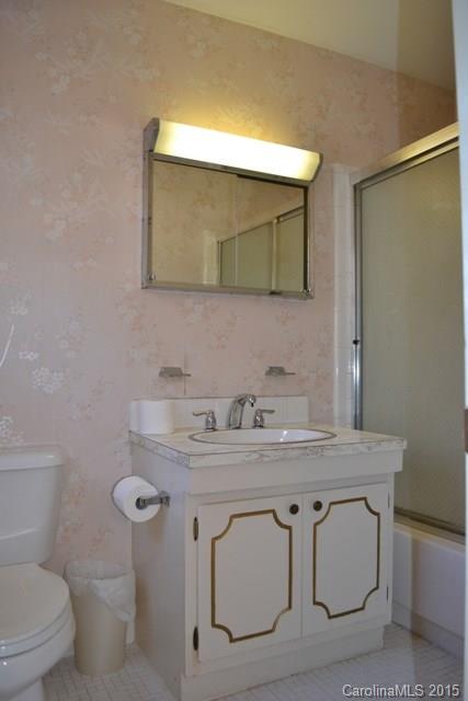 Country Club Estates - Residential