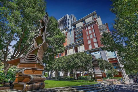 435 S Tryon Street Charlotte NC 28202