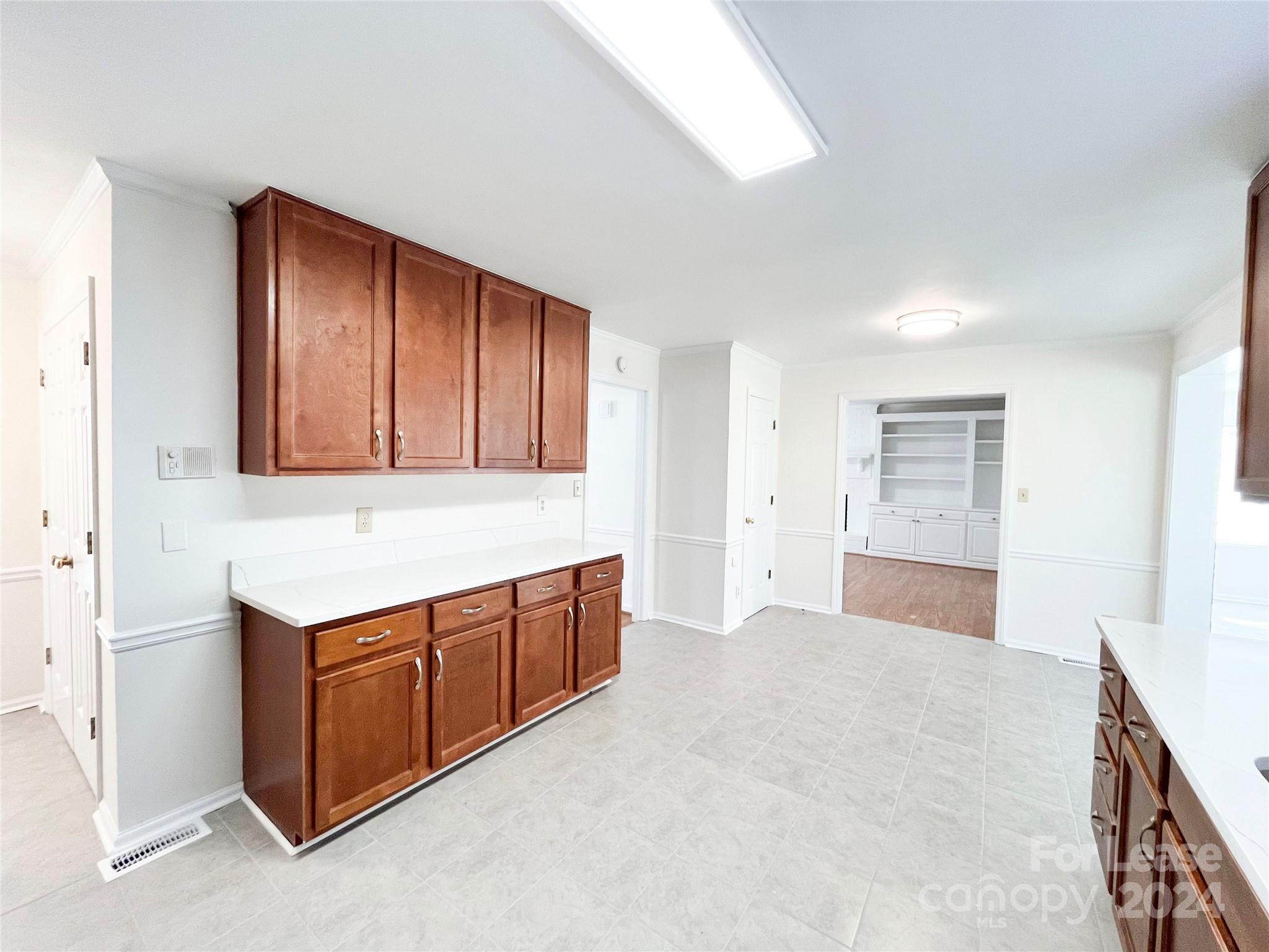 Point Crossing - Residential Lease