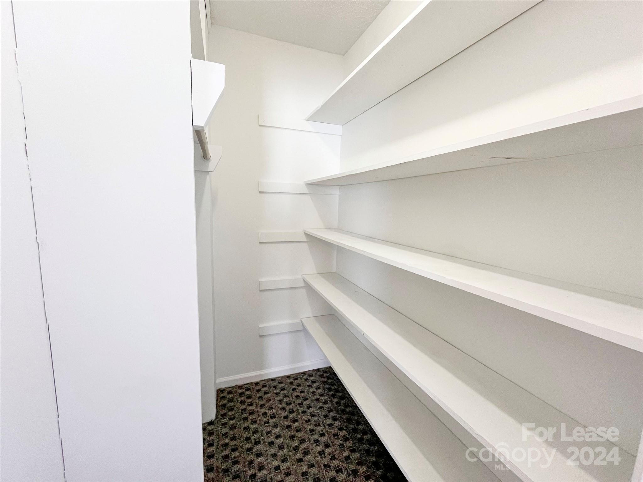 Point Crossing - Residential Lease