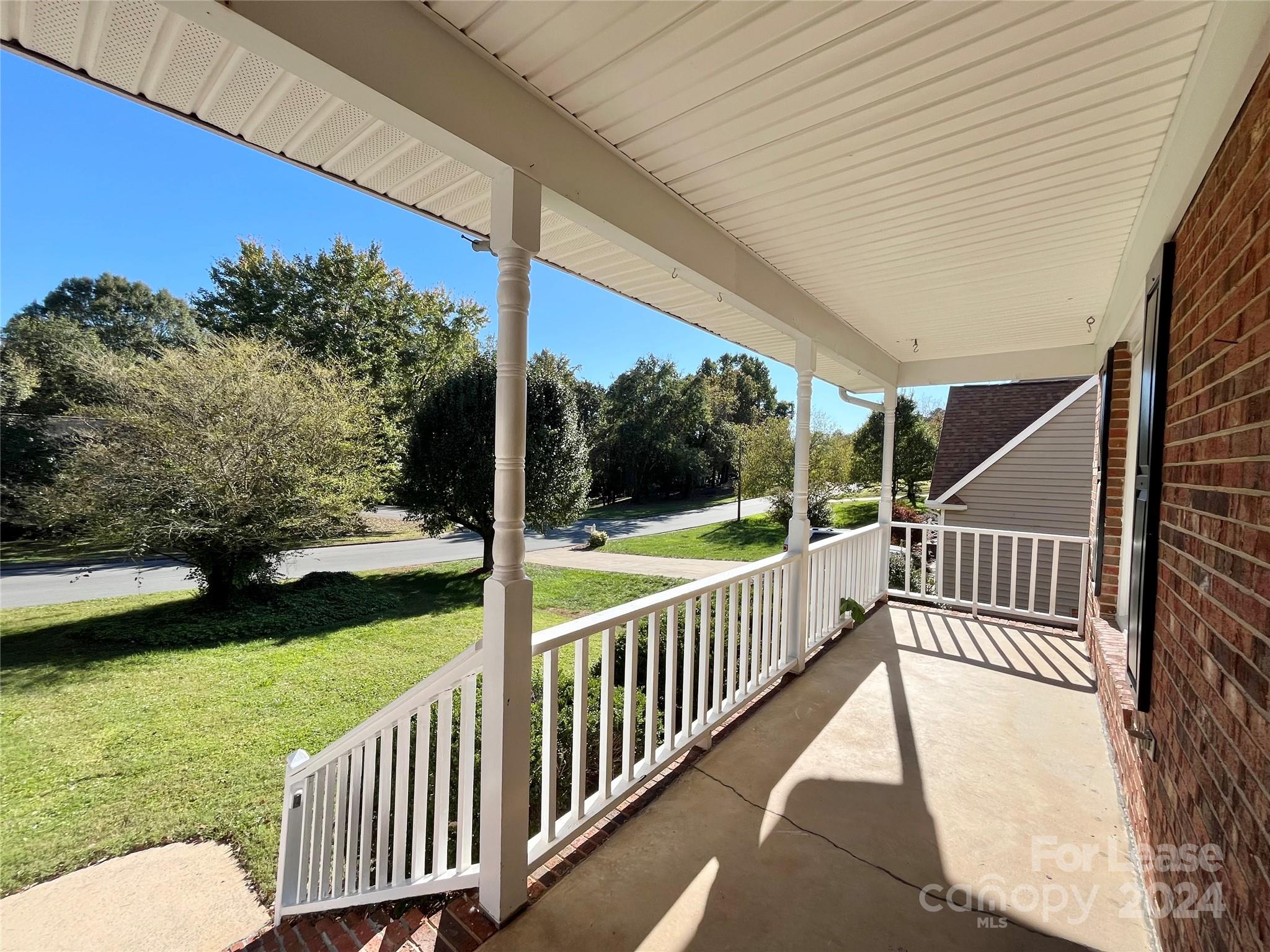 Point Crossing - Residential Lease