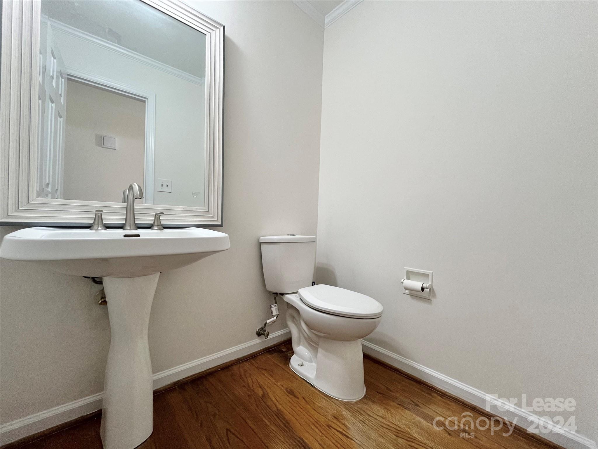 Point Crossing - Residential Lease