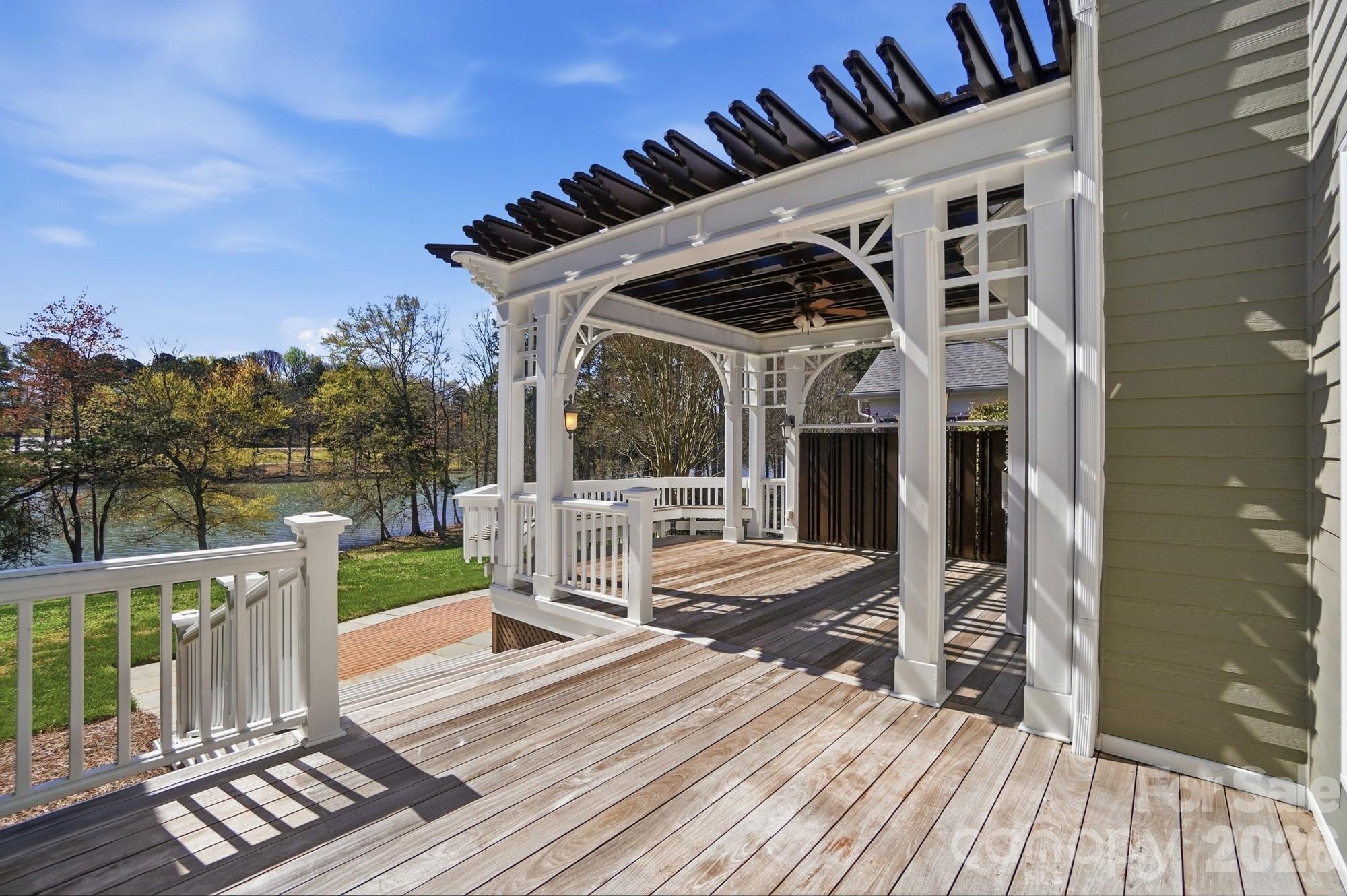 Davidson Pointe - Residential