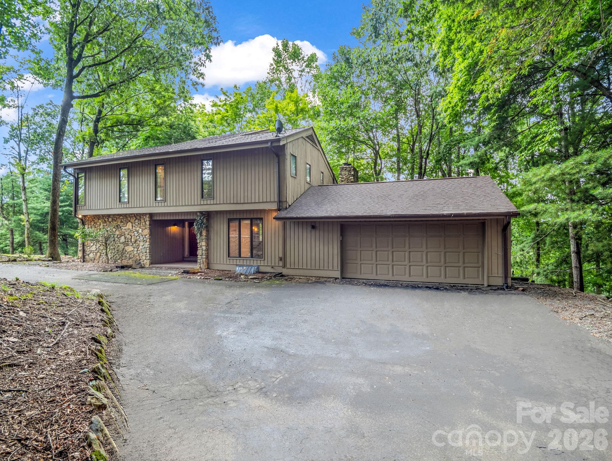 10 Chestnut Ridge Road