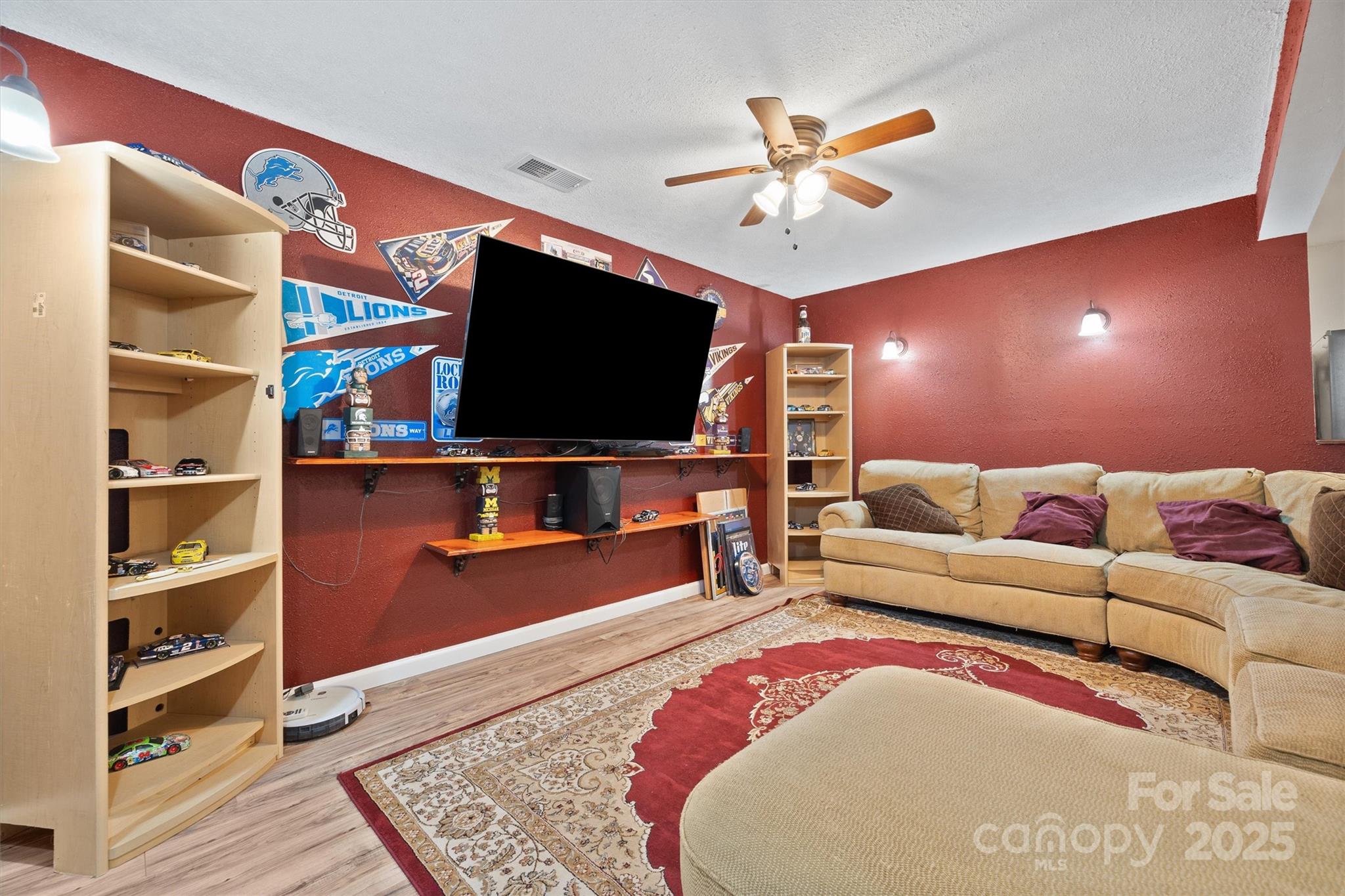 Norman Pointe - Residential