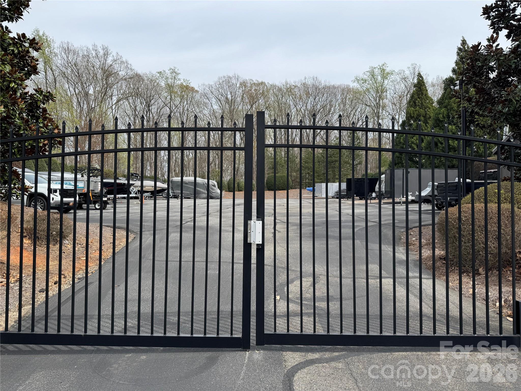 Norman Pointe - Residential