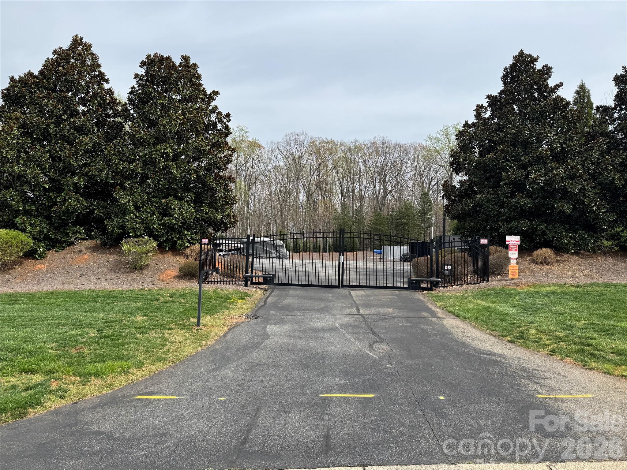 Norman Pointe - Residential