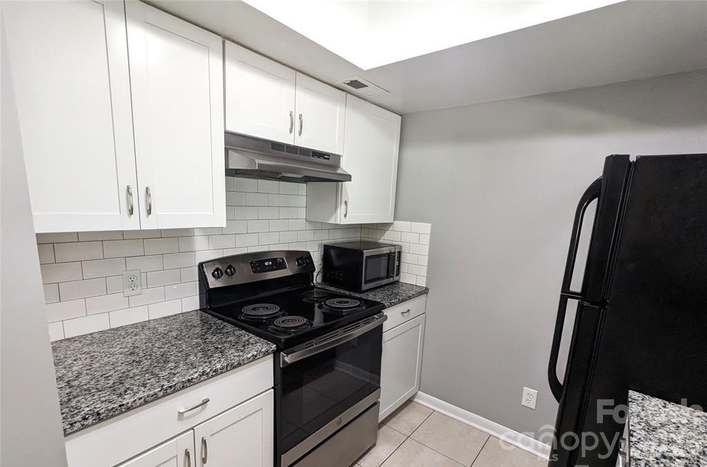 8021 Cedar Glen Drive