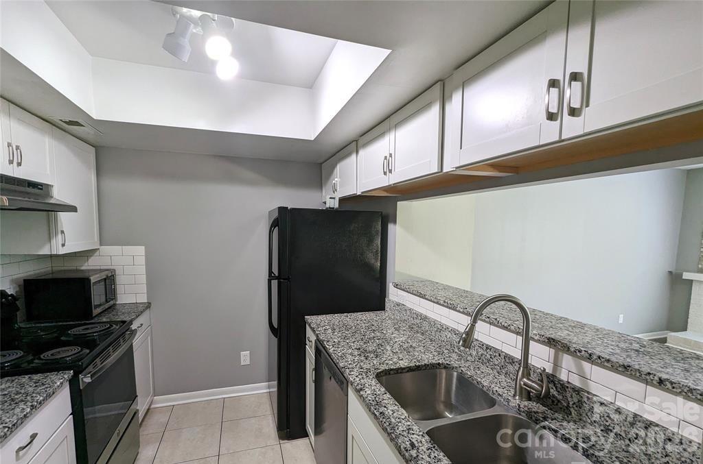 8021 Cedar Glen Drive