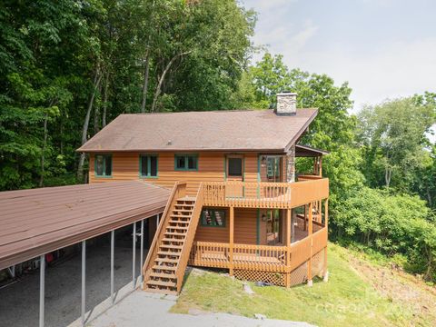 A home in Waynesville