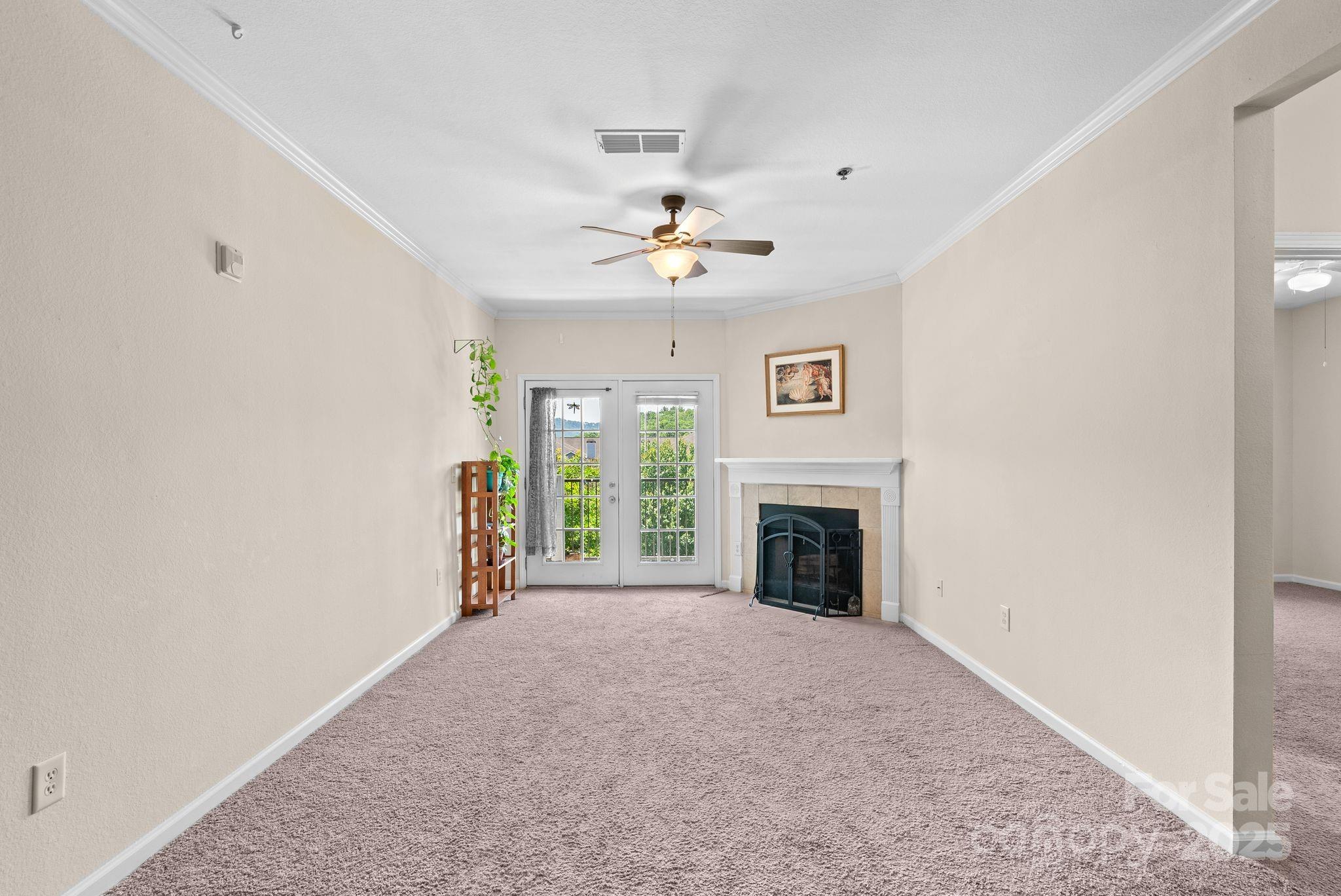 400 Vista Lake Drive 304