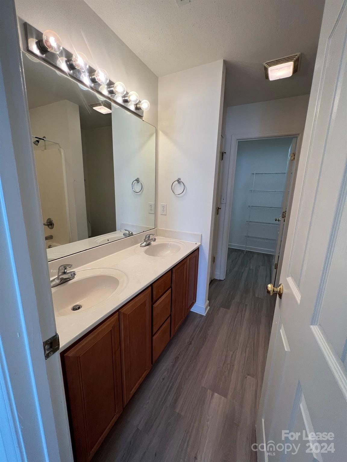 The Clusters - Residential Lease