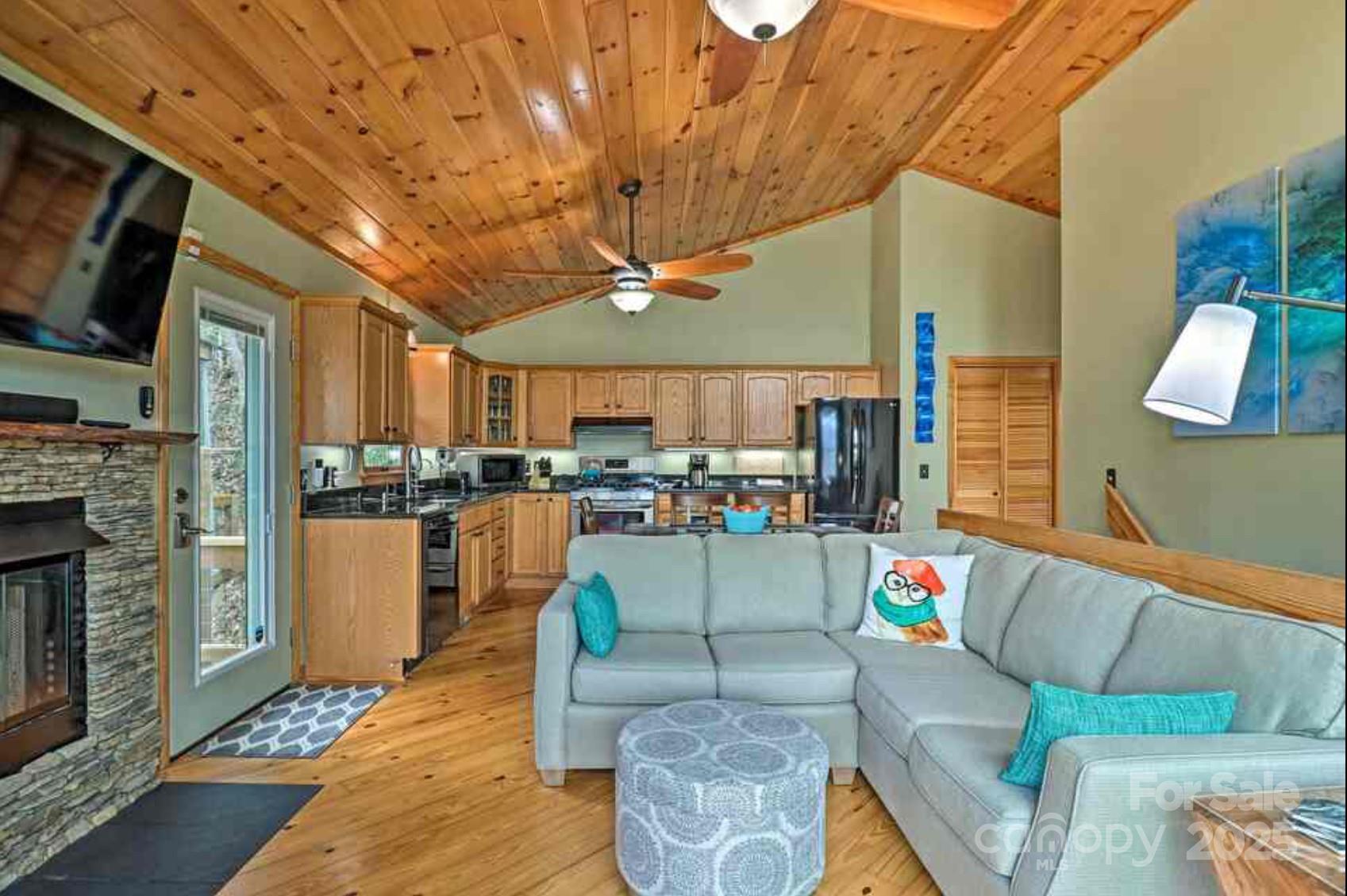 39 Moonshine Holler Drive