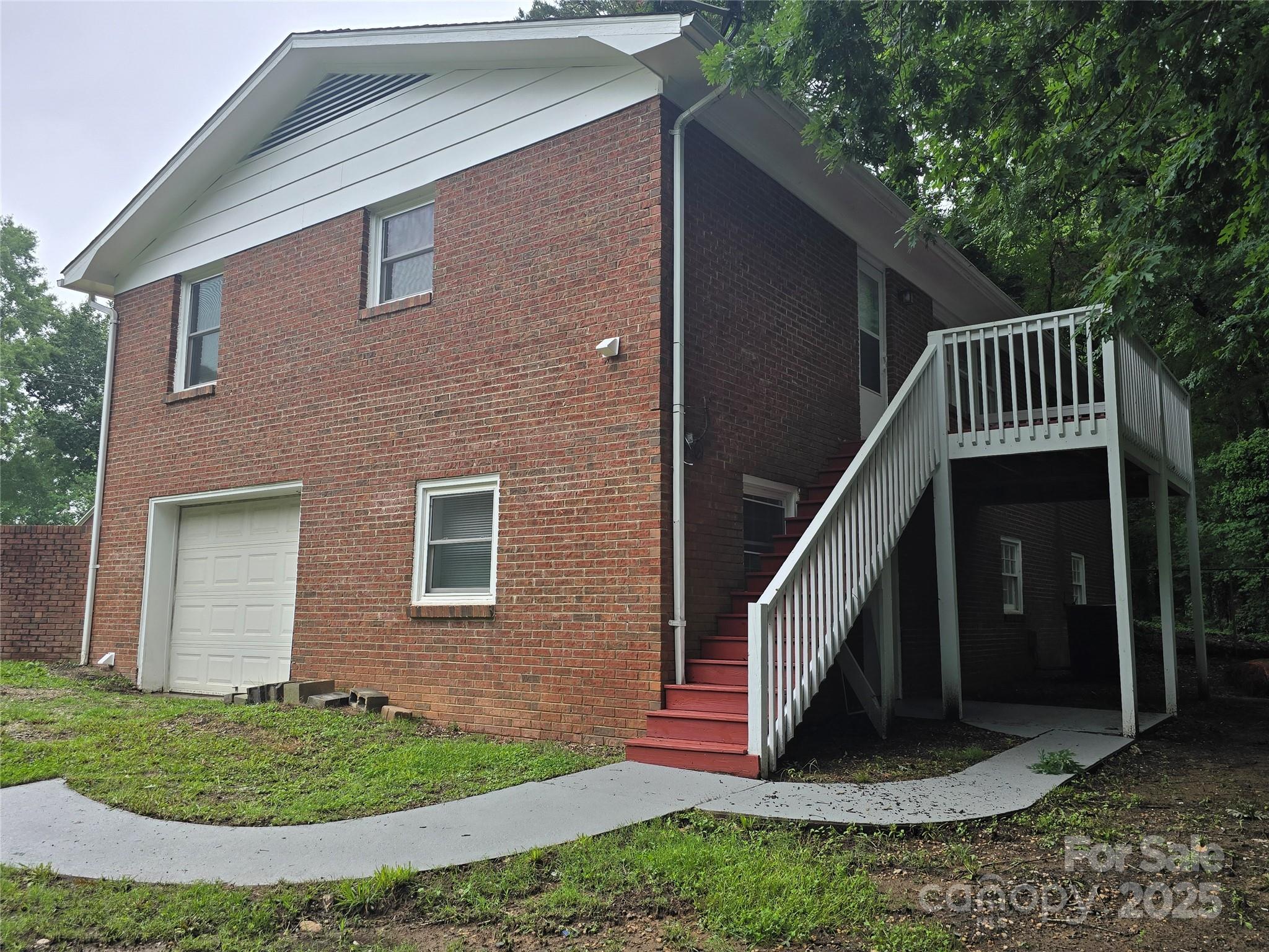 1660 Songwood Road