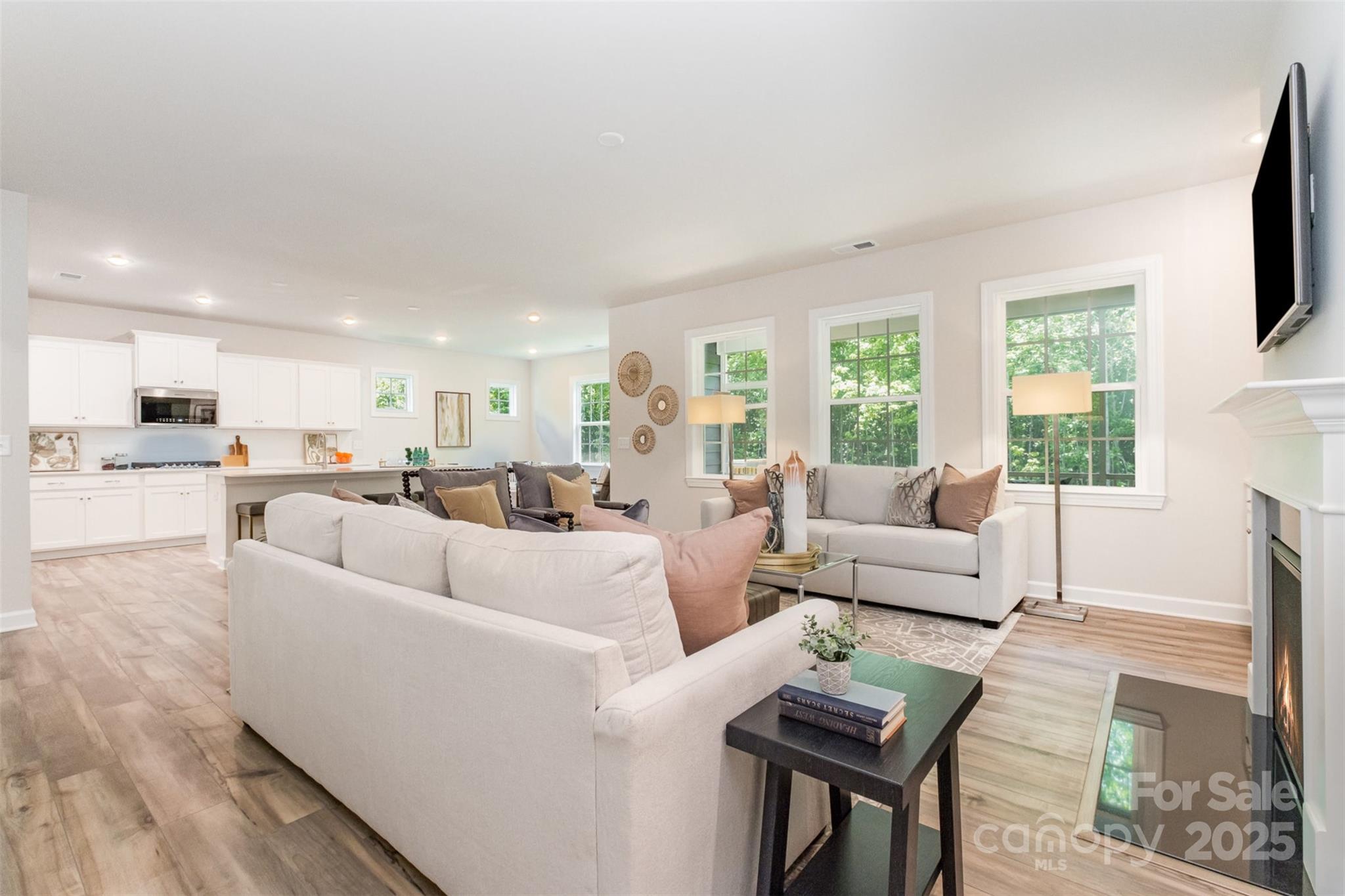 Waxhaw, North Carolina 28173, United States, 5 Bedrooms Bedrooms, ,5 BathroomsBathrooms,Residential,Under Contract,100228