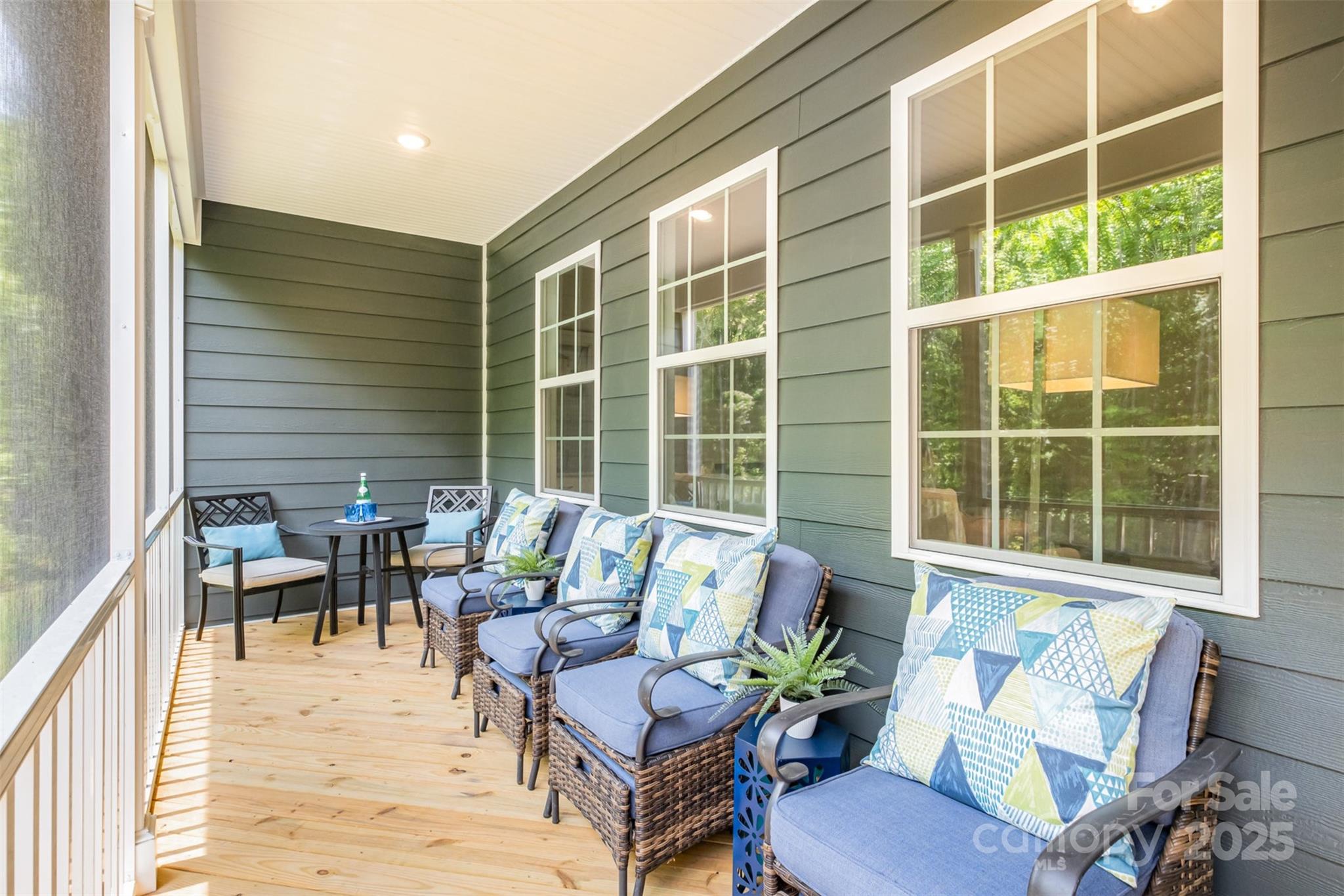 Waxhaw, North Carolina 28173, United States, 5 Bedrooms Bedrooms, ,5 BathroomsBathrooms,Residential,Under Contract,100228