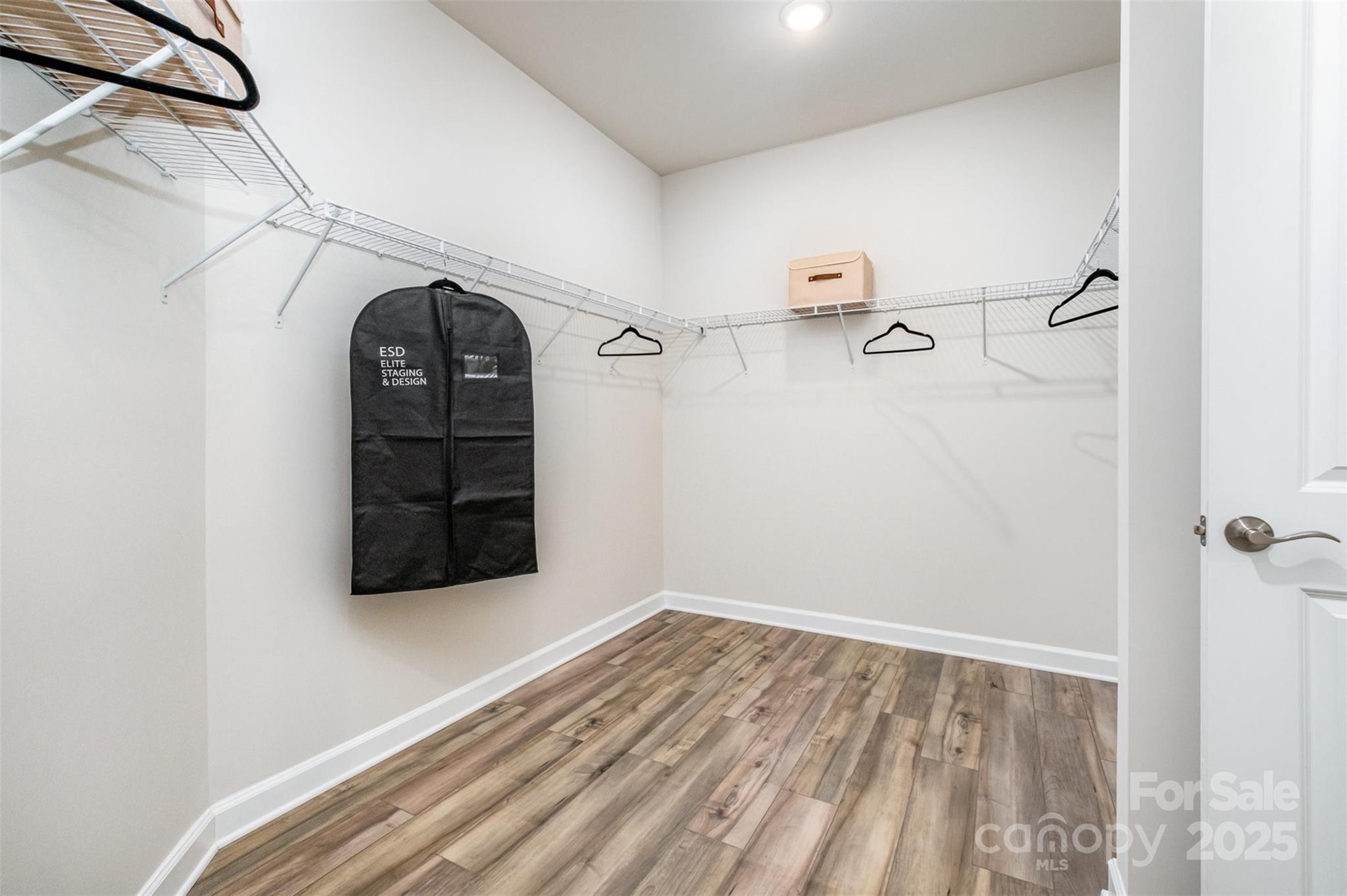 Waxhaw, North Carolina 28173, United States, 5 Bedrooms Bedrooms, ,5 BathroomsBathrooms,Residential,Under Contract,100228