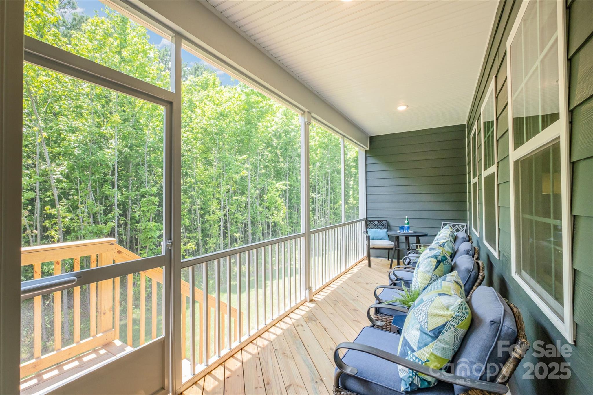 Waxhaw, North Carolina 28173, United States, 5 Bedrooms Bedrooms, ,5 BathroomsBathrooms,Residential,Under Contract,100228