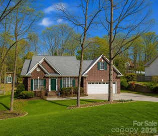 5385 Apple Glen Drive Harrisburg NC 28075
