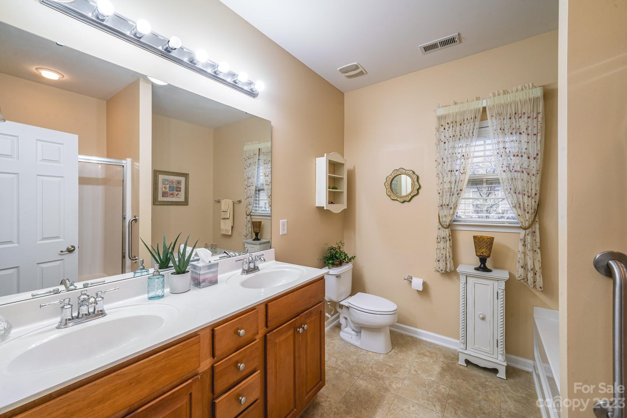 Four Seasons At Gold Hill - Residential