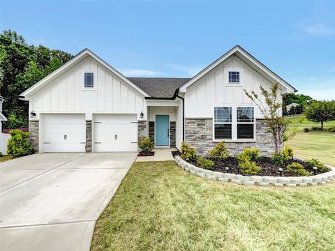 Single Family Residence in Mount Holly NC 1502 Rye Road.jpg