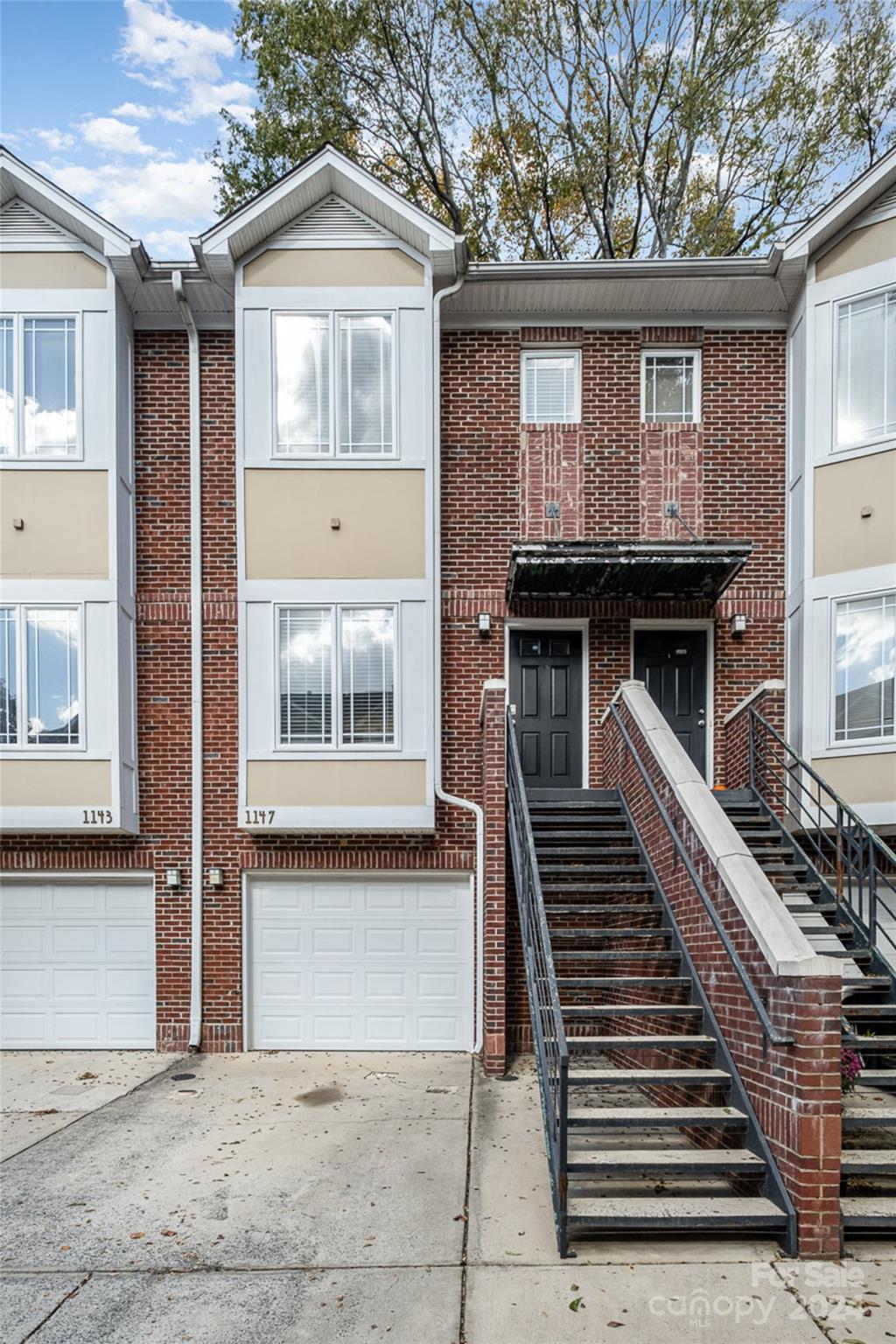 Preston Townhomes - Residential