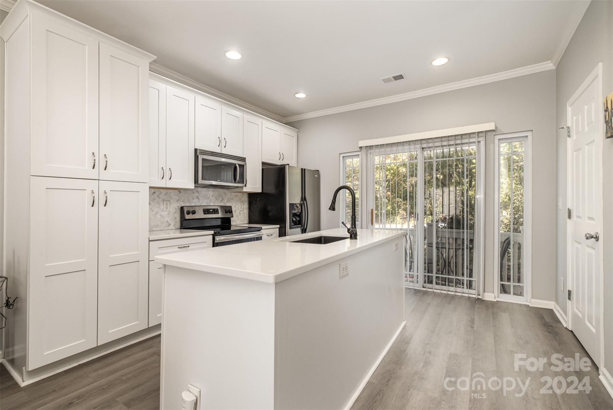 Preston Townhomes - Residential