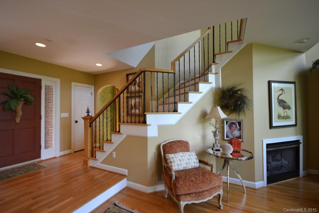Laurelwood Club Estates - Residential