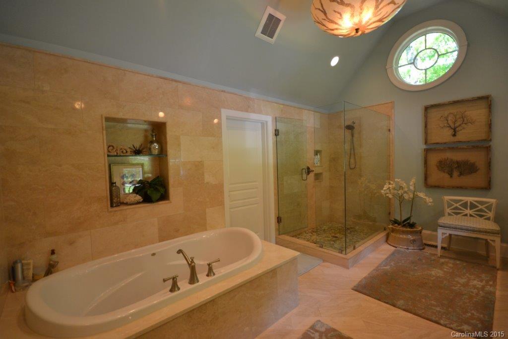 Laurelwood Club Estates - Residential