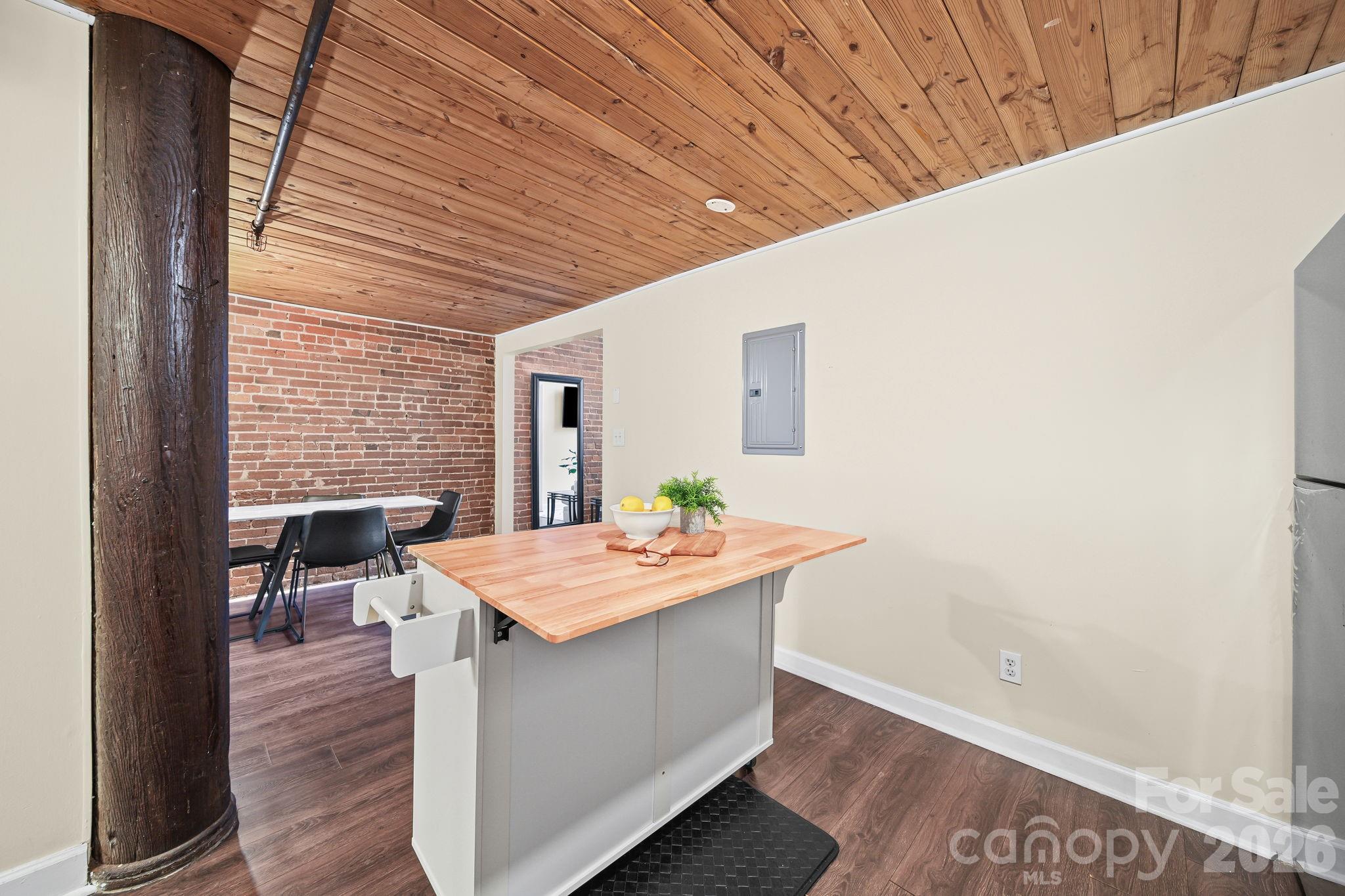 FoxRidge Lofts - Residential