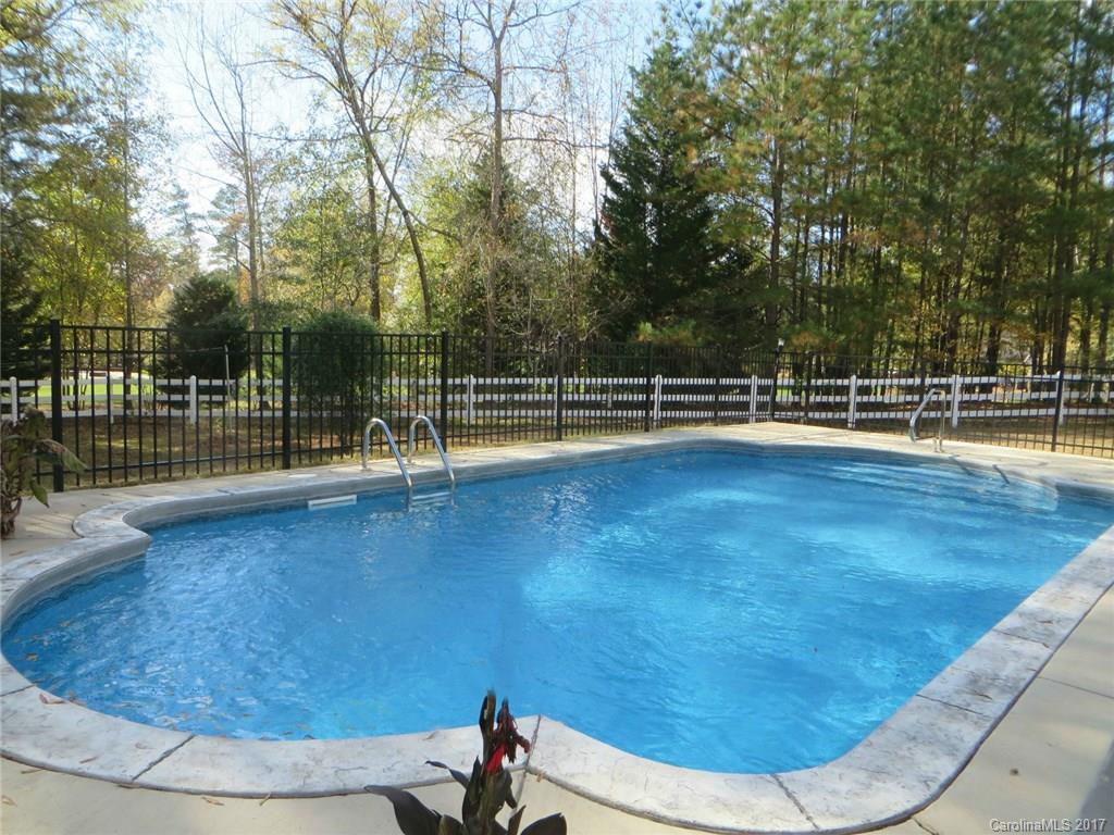 The Lakes At Derby Downs - Residential