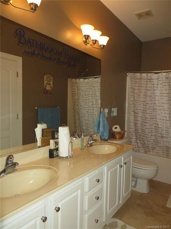 The Lakes At Derby Downs - Residential