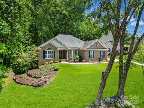 160 Fernbrook Drive Mooresville NC 28117