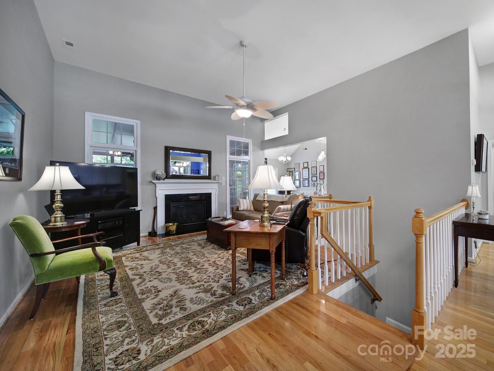160 Fernbrook Drive