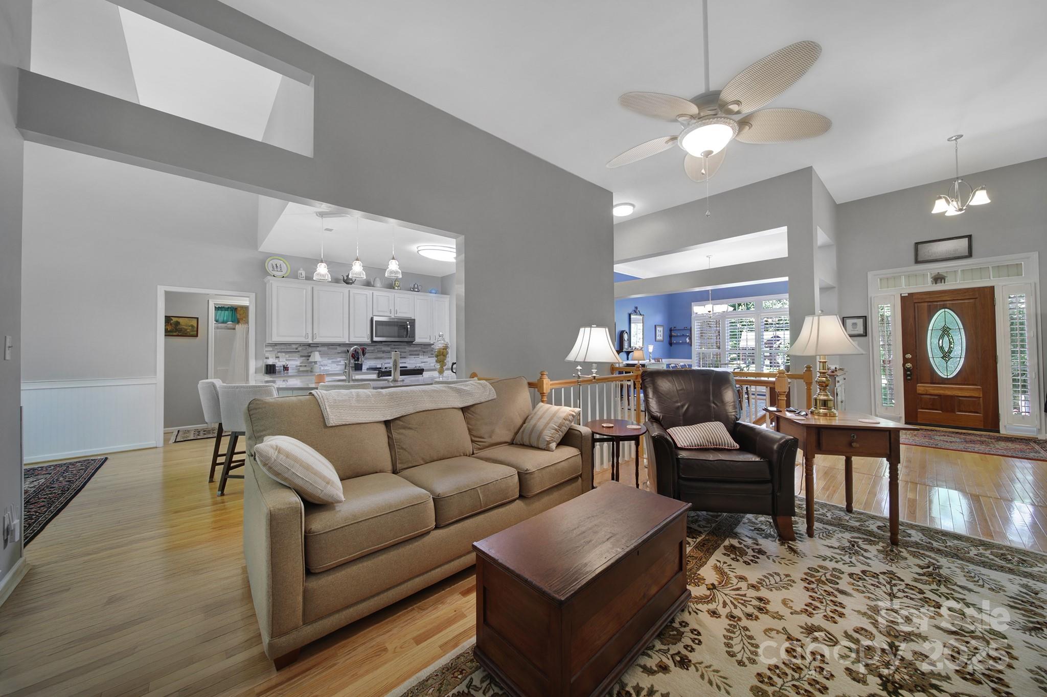160 Fernbrook Drive