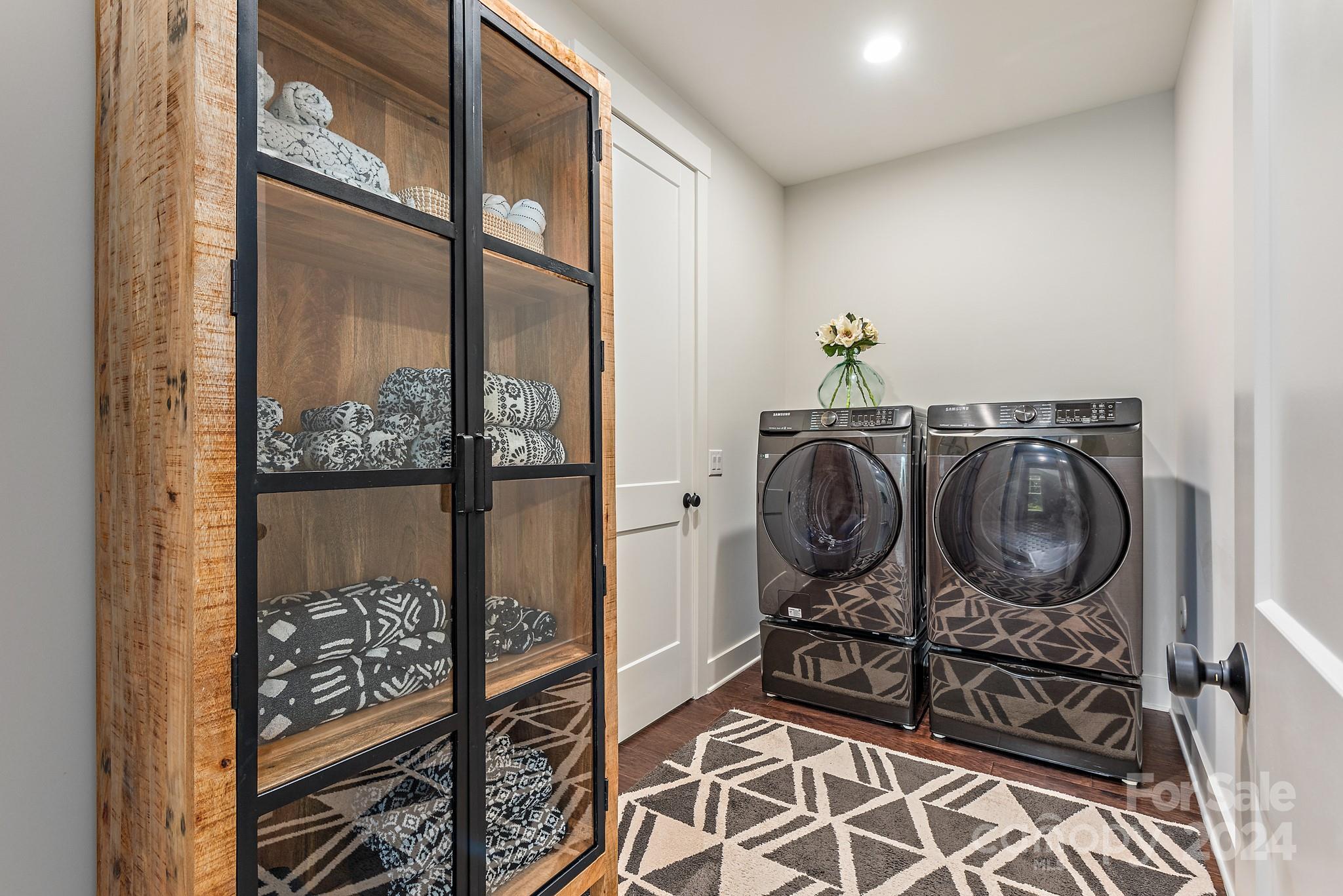 Riverchase Estates - Residential