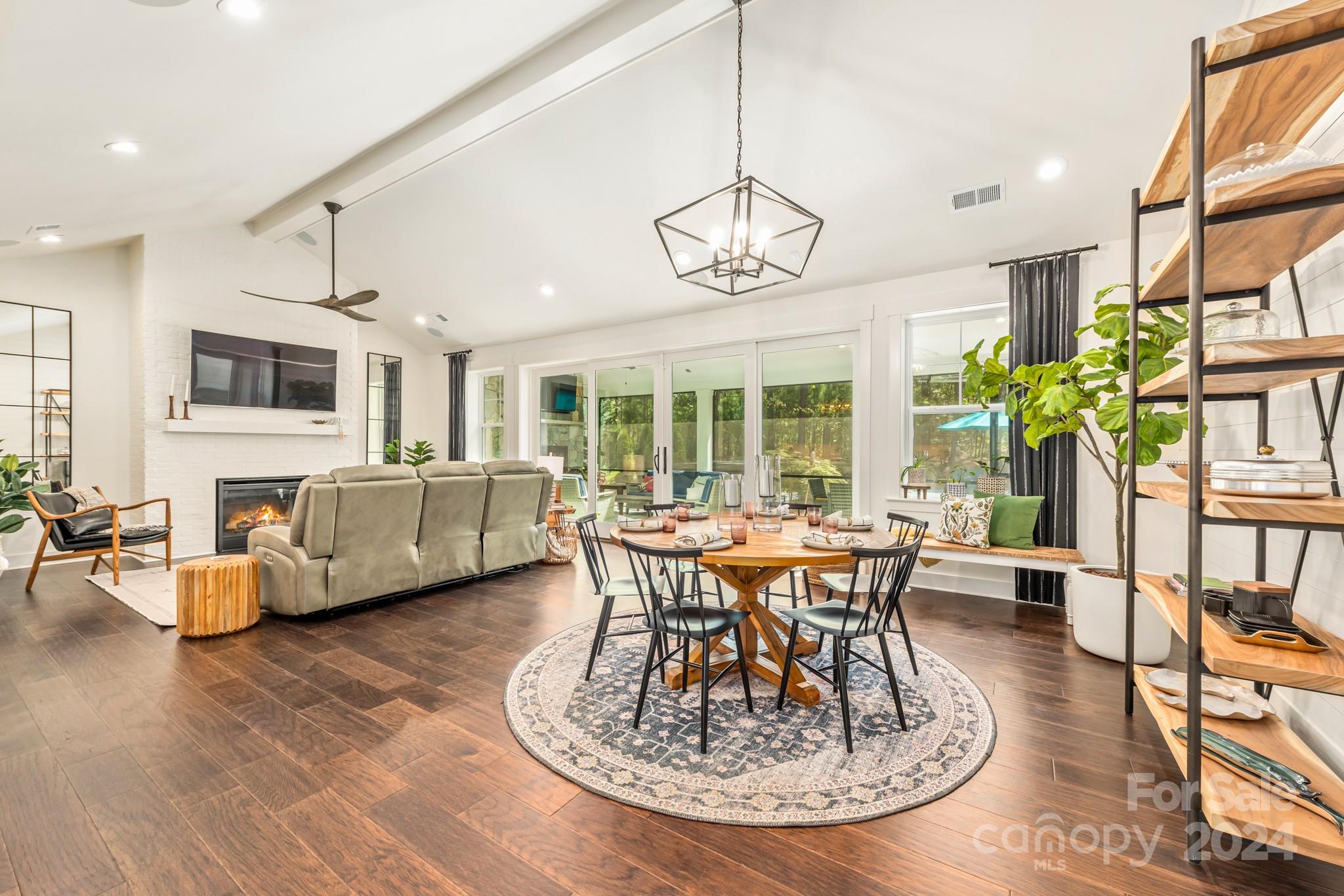 Riverchase Estates - Residential