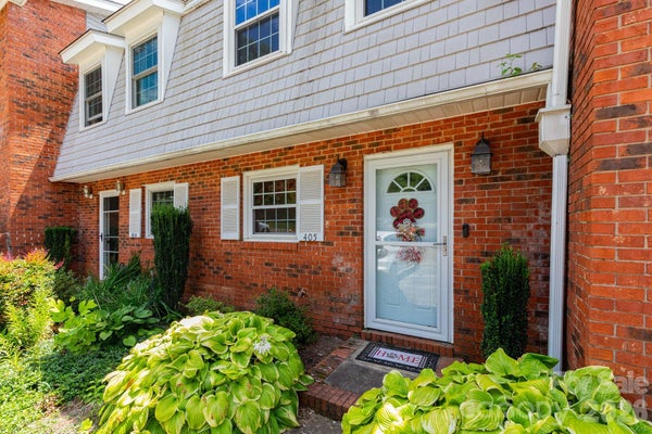 405 SOUTHWAY GARDEN RD, ARDEN, NC 28704 - Image f416fee06dc6877e1f8ef82b46b094ae/256371379