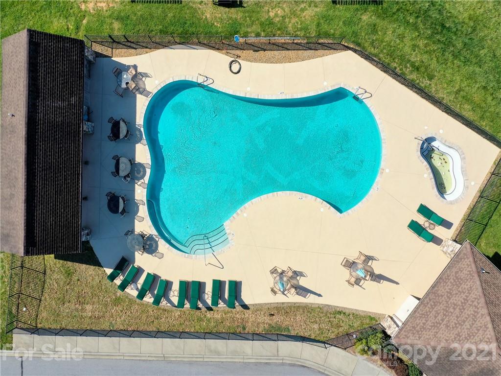 Cummings Cove - Land