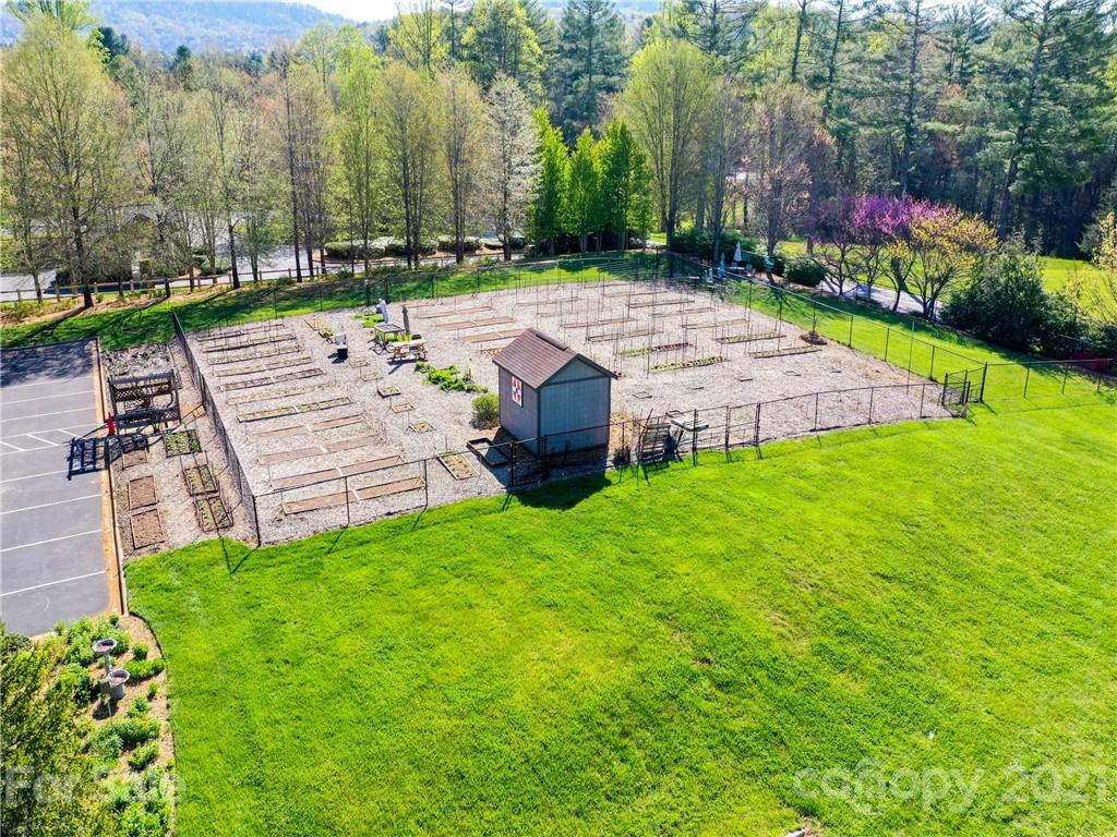 Cummings Cove - Land