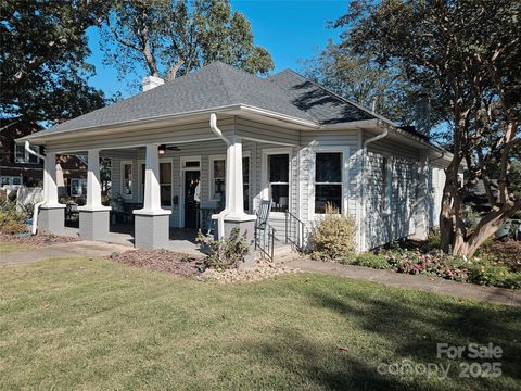 Photo of 355 S College Avenue, Newton, NC 28658 (MLS # 4311281)