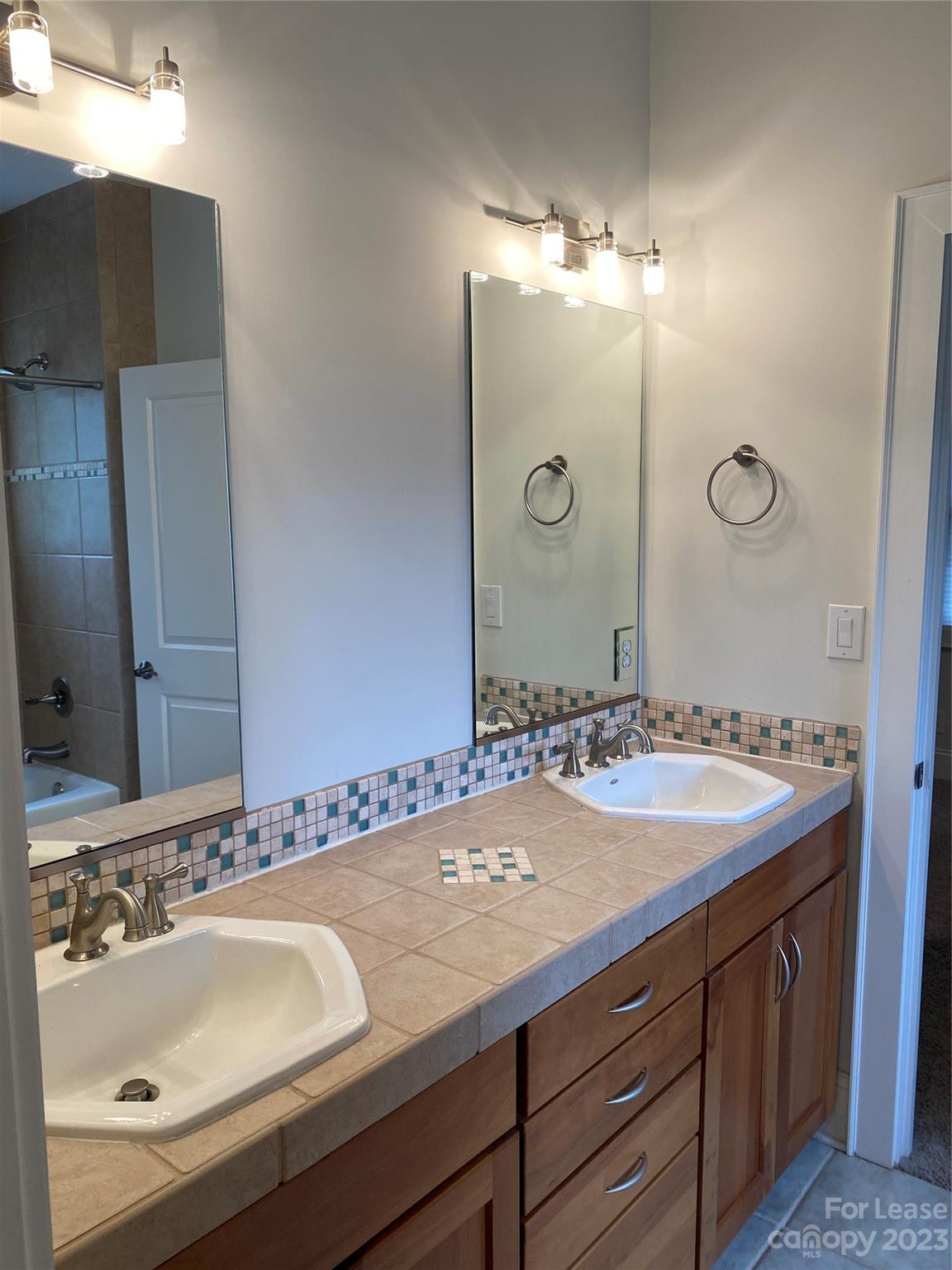 Chantilly - Residential Lease