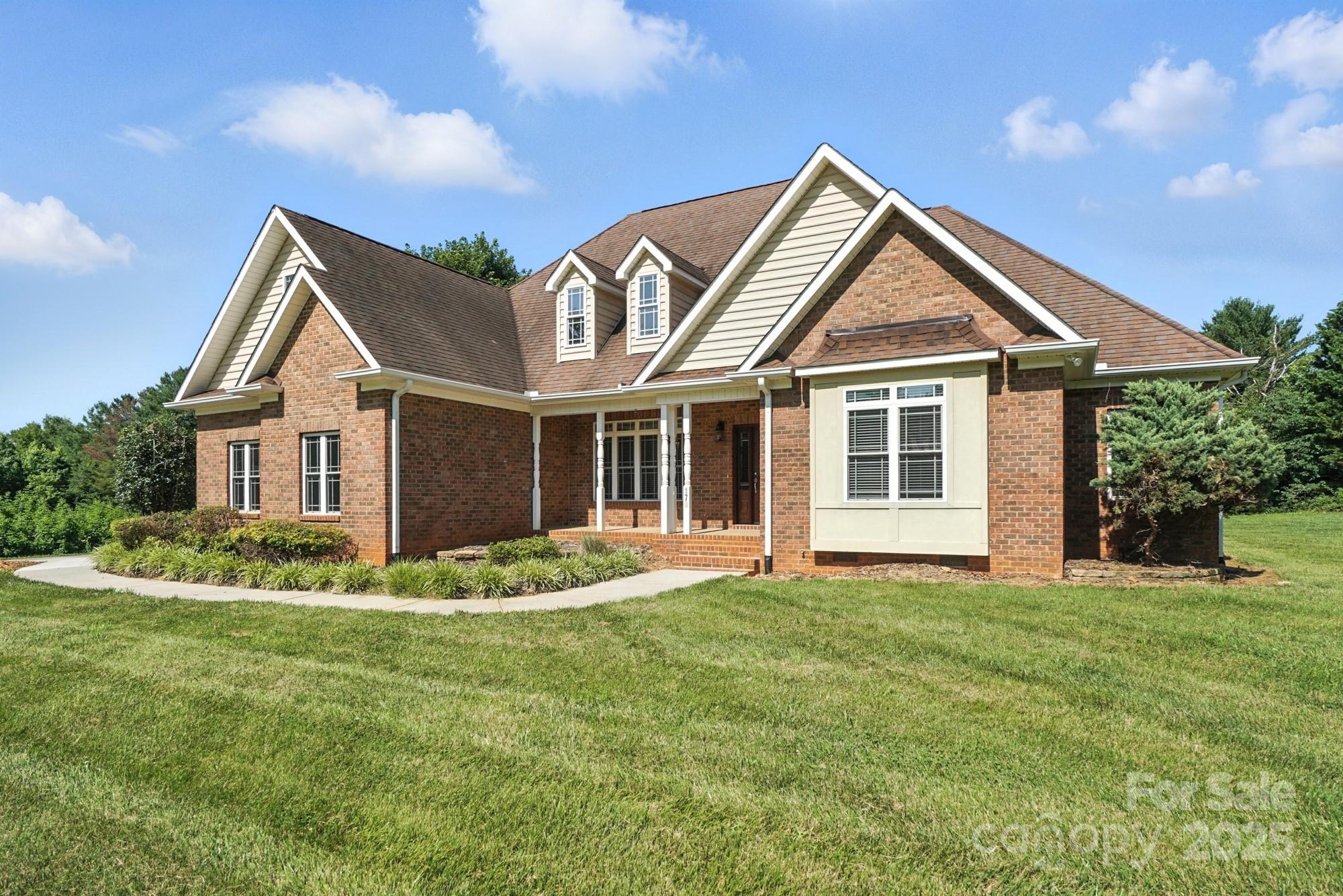 170 Saint James Way