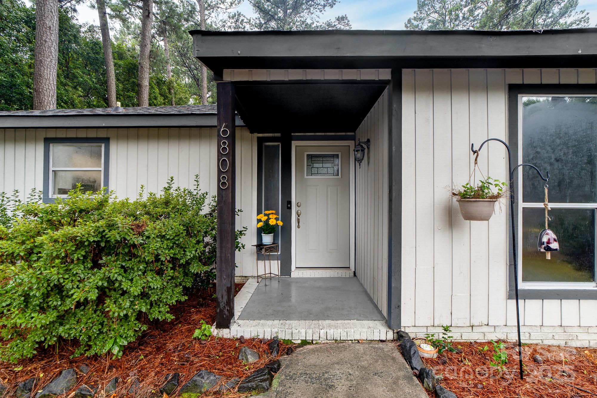 6808 Arroyo Drive