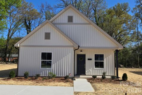 Photo of 729 Clarinda Street, Rock Hill, SC 29730 (MLS # 4361389)