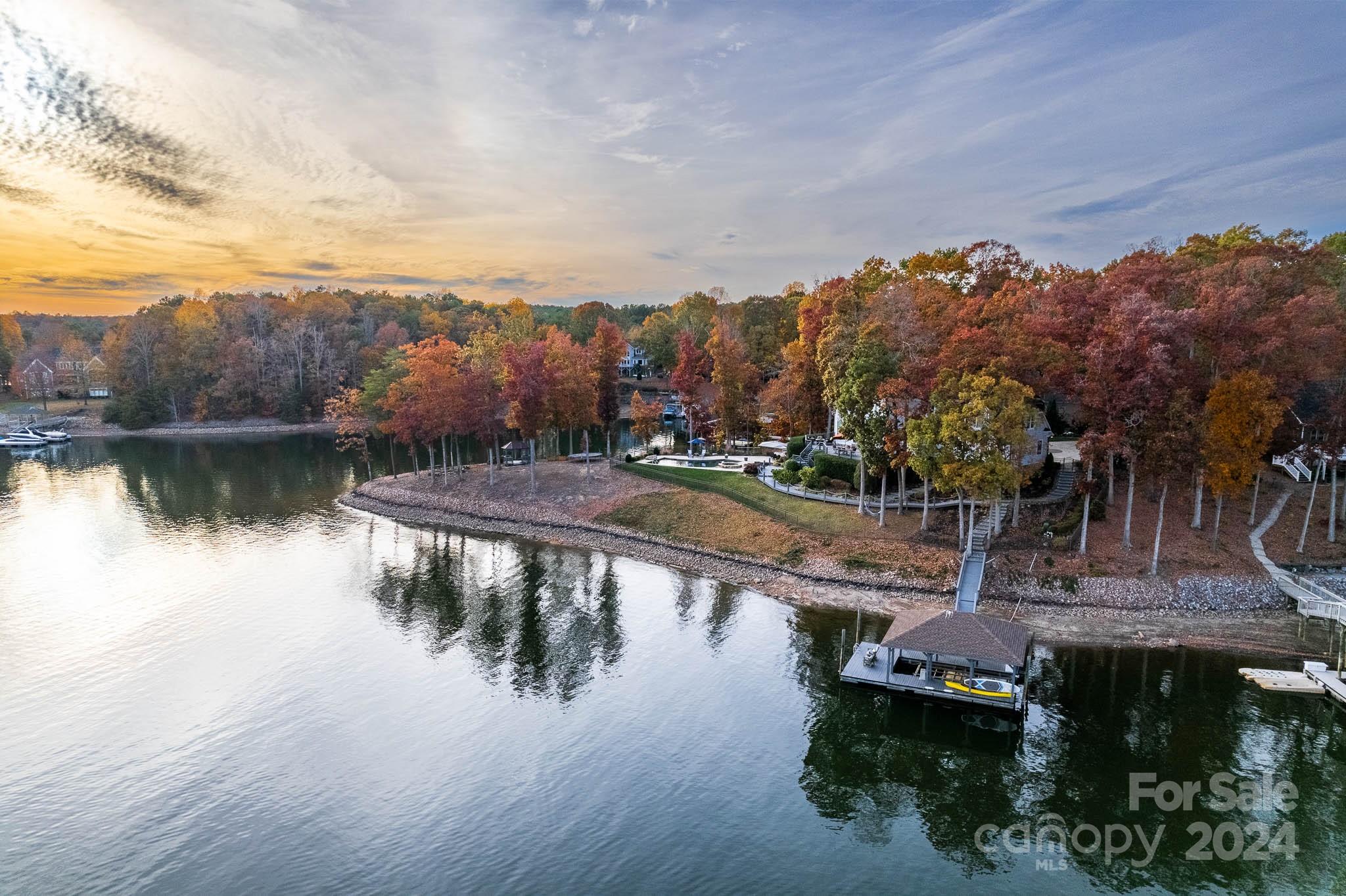 Lakepointe South - Residential
