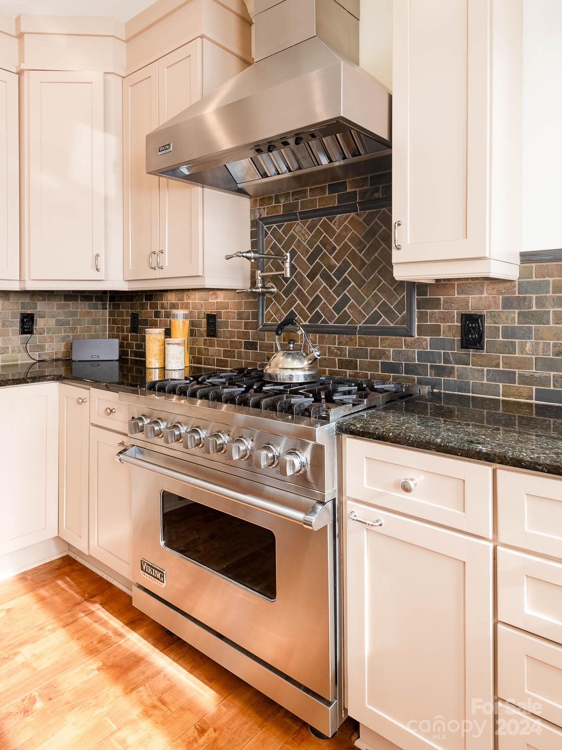 Lakepointe South - Residential