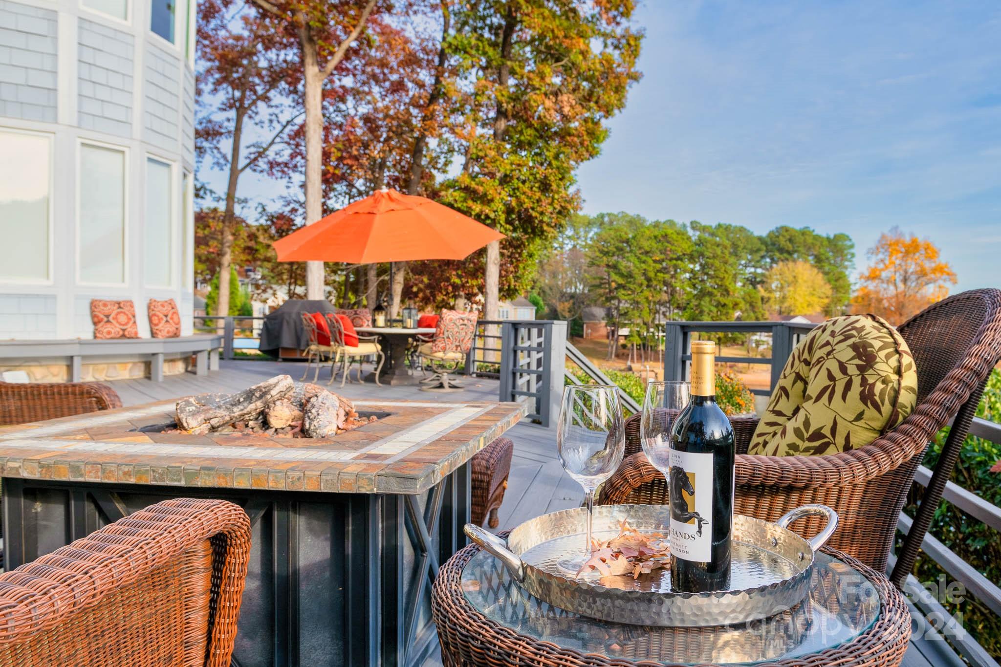 Lakepointe South - Residential