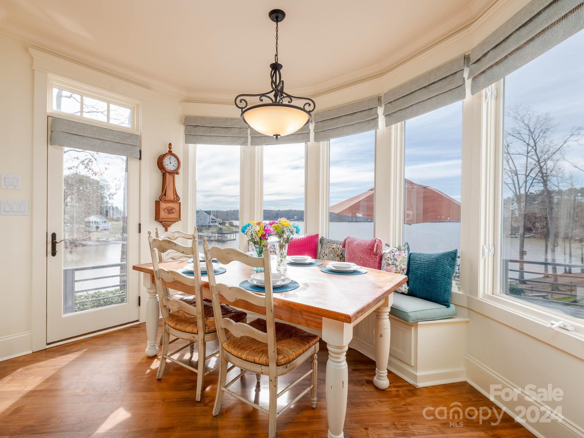 Lakepointe South - Residential